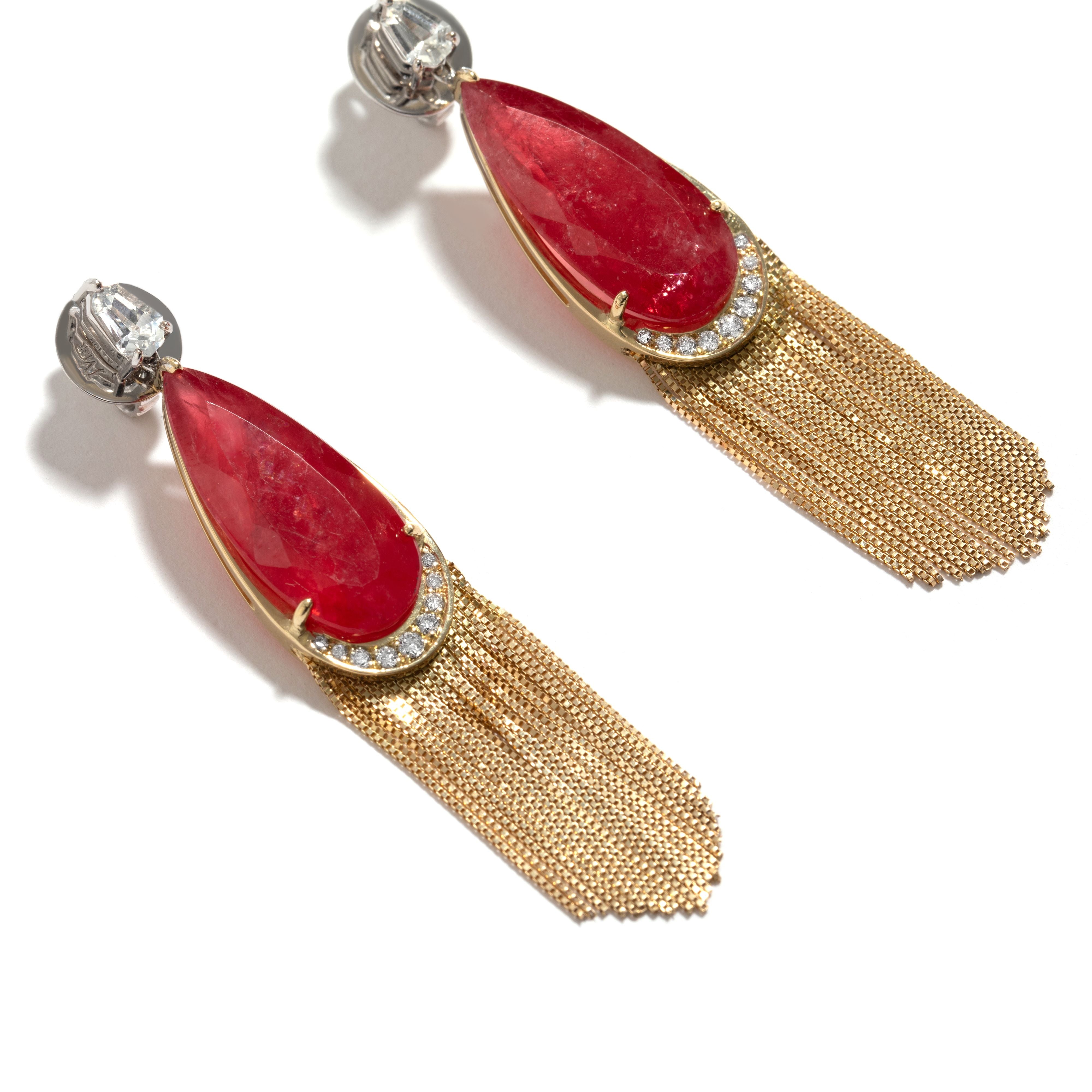 Brinco New Vintage Fringe De Ouro Amarelo E Branco 18K, com Rodonitas, Safiras E Diamantes