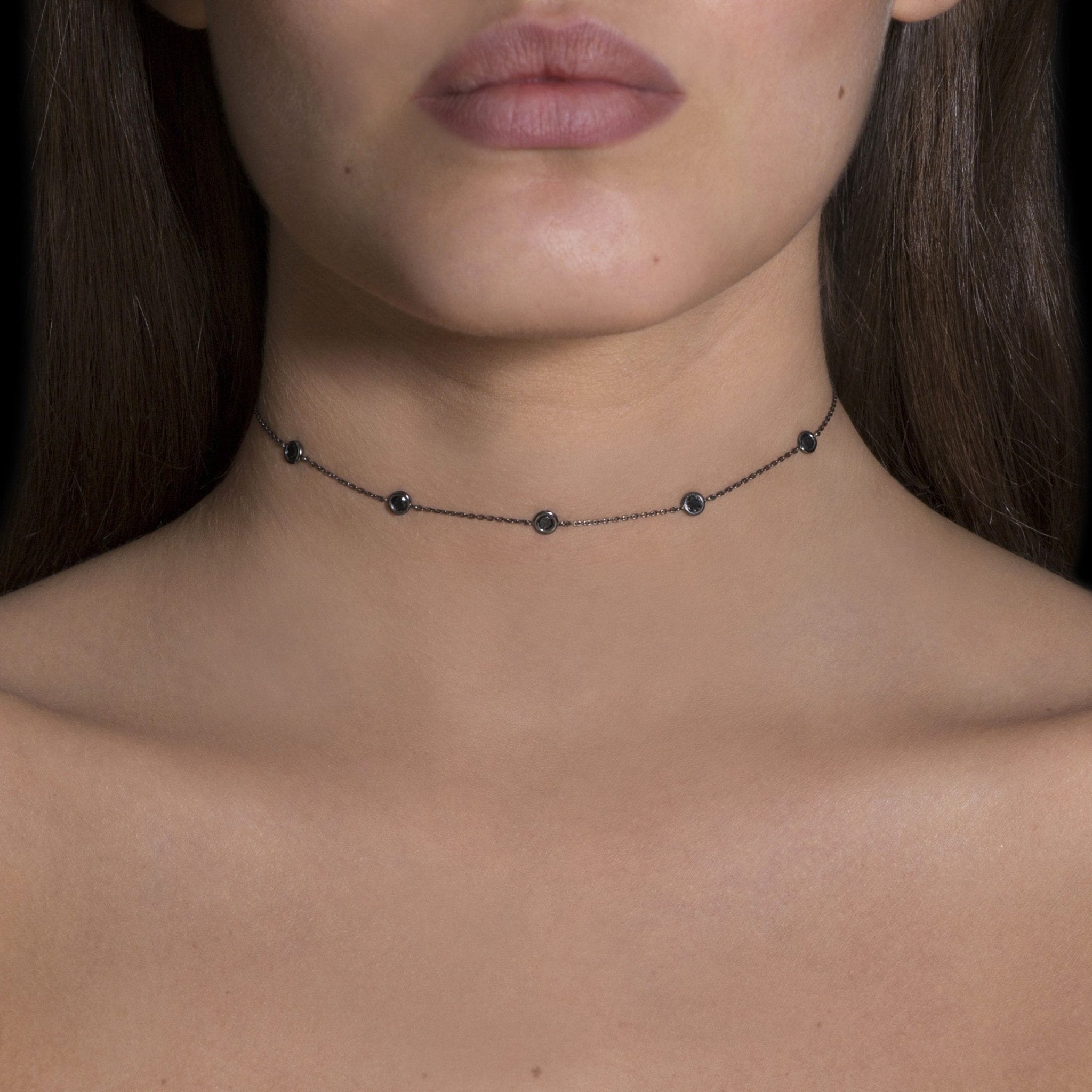 Colar Choker De Ouro Branco 18K Com Ródio Negro E Safira - Jack Vartanian - Choker E Aro