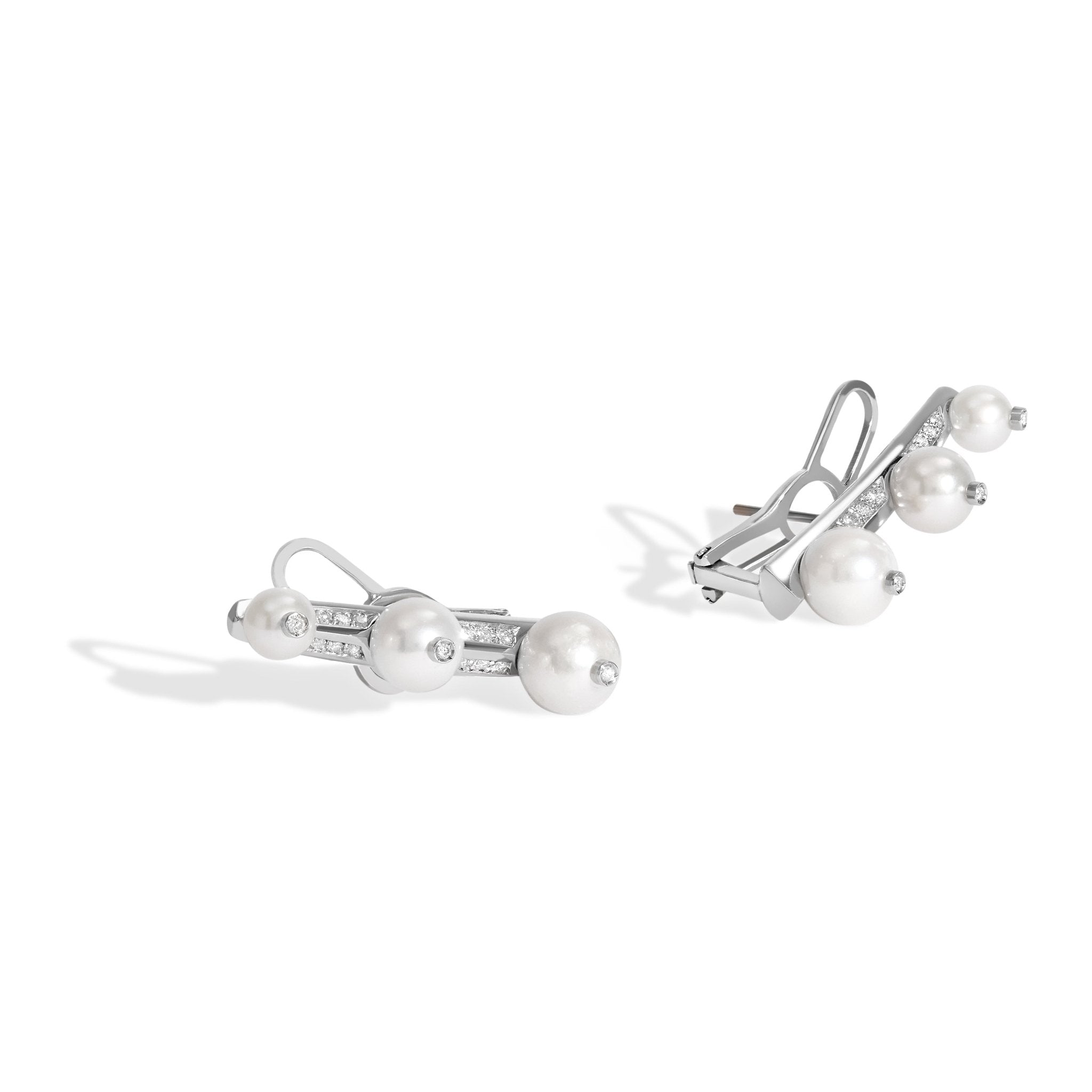 EARCUFF SHINE PÉROLAS TRIPLO | OURO BRANCO 18K COM DIAMANTES - Jack Vartanian - Ear Cuffs