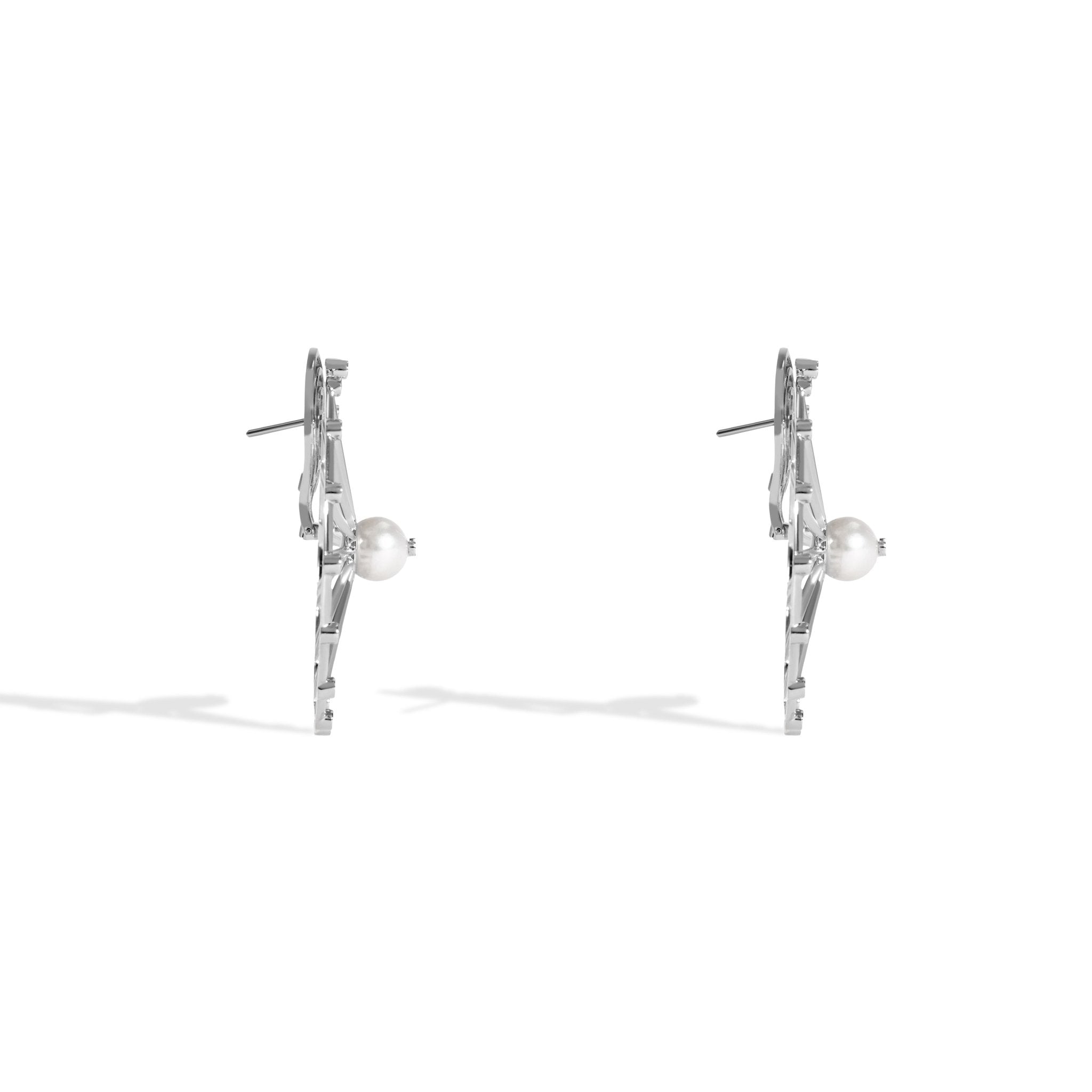 BRINCO SHINE M | OURO BRANCO 18K COM PÉROLA E DIAMANTES - Jack Vartanian - Lóbulo